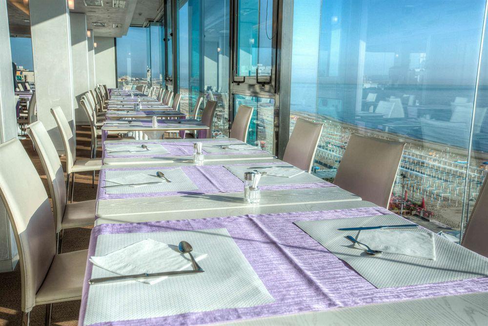 Hotel Commodore ريتشوني المظهر الخارجي الصورة