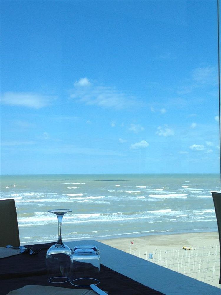 Hotel Commodore ريتشوني المظهر الخارجي الصورة
